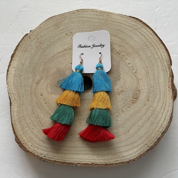 Tassel Fringe Earrings NEW - Picture 1 of 1